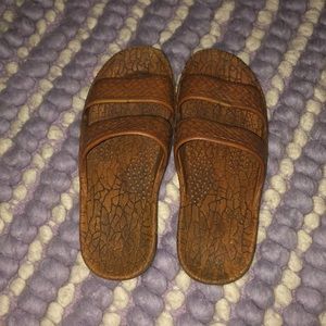 lightly used jandals 👡✨